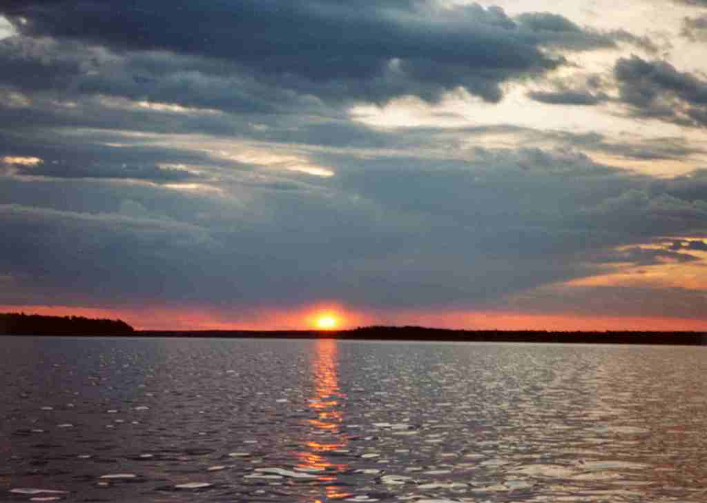 Закат на озере Ранге-Тур